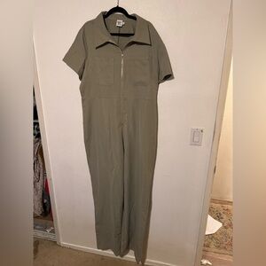 Princess Polly NWT Loretta Jumpsuit Khaki size 20